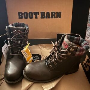 Brand new CAT women’s work boots